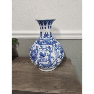 Vtg Lg 13"H Chinese Marked Blue White Floral MCM Porcelain Vase Onion Yuhuchun